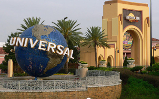 entrance to universal studios orlando